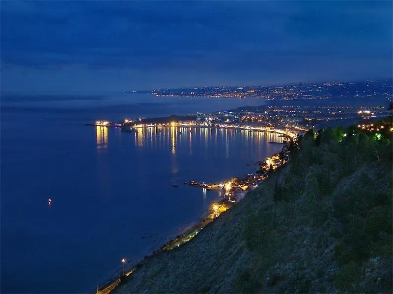 Holiday Home Gionny & Mary Taormina